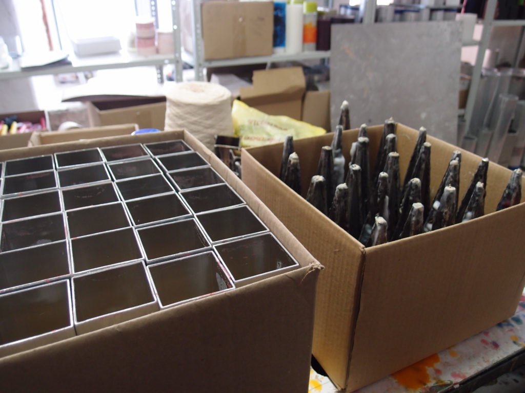 キャンドル制作風景